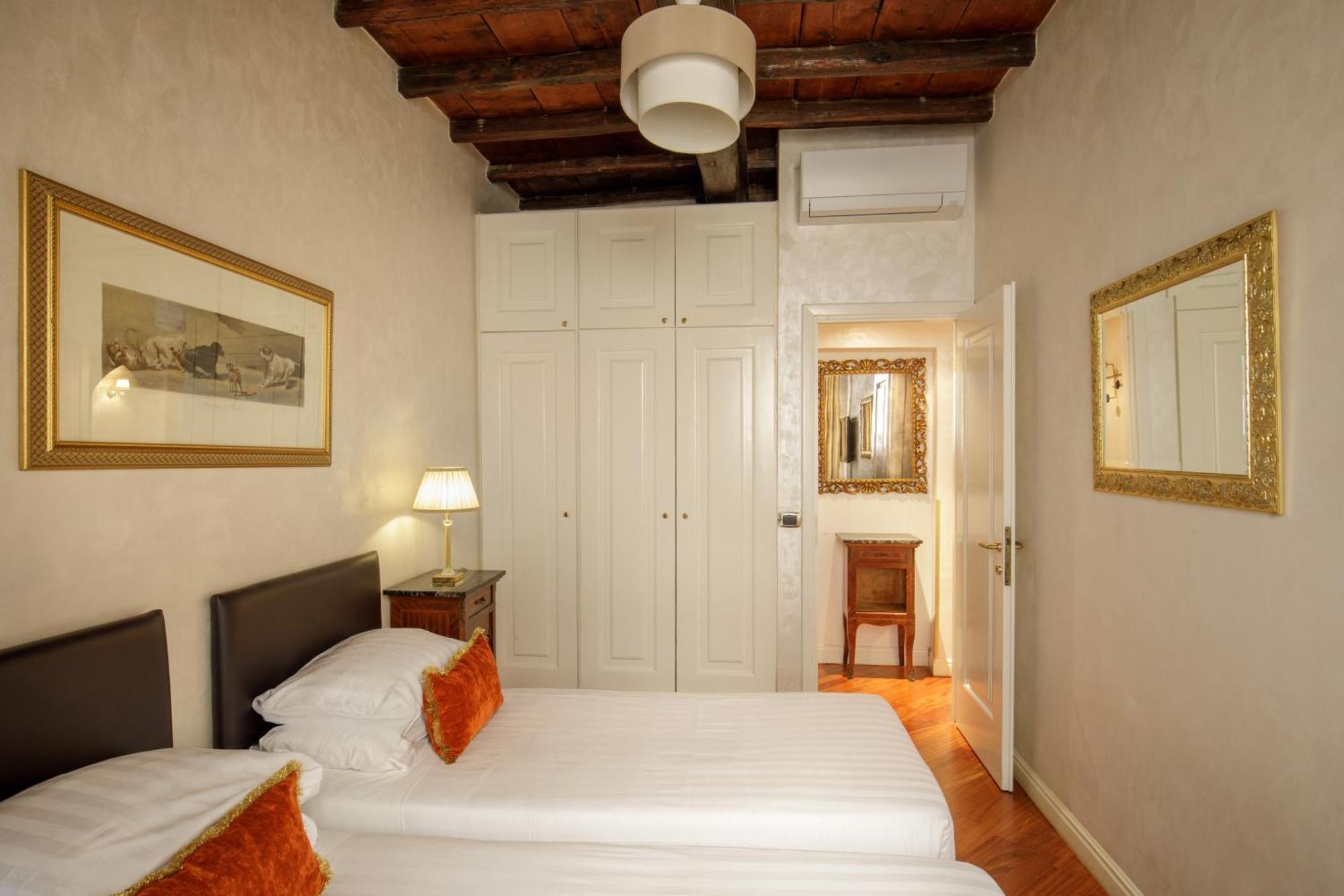 Condotti Corner Apartment Piazza Di Spagna Roma Eksteriør bilde